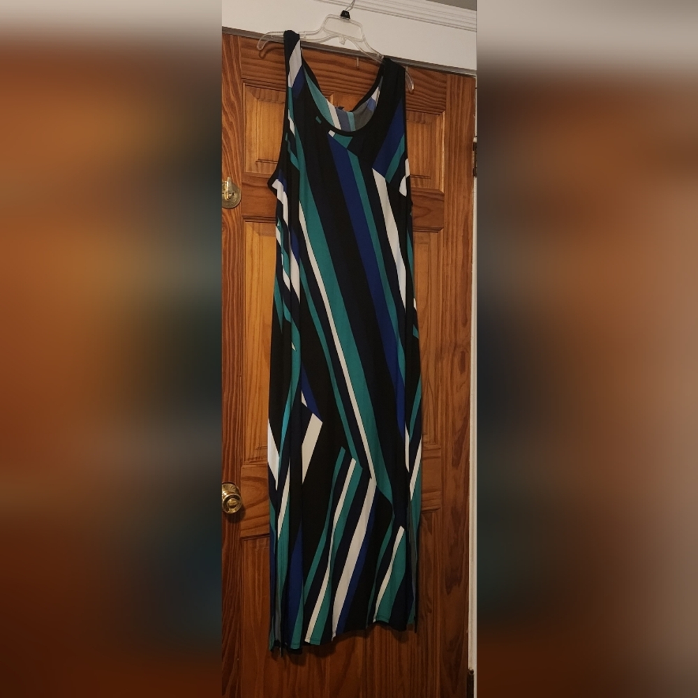 Avenue Striking Black and Blue Midi Skirt